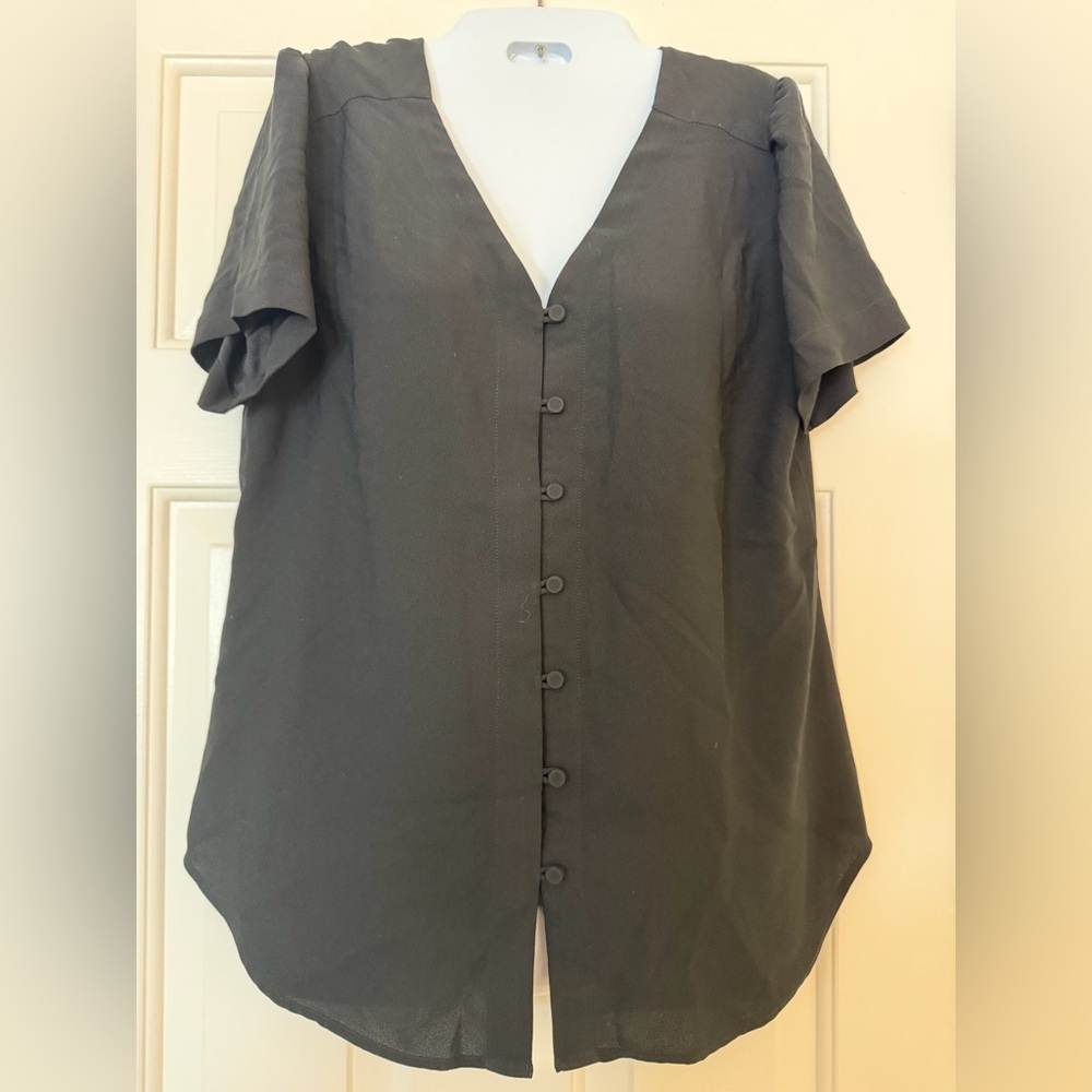 Ann Taylor Black Button Front Blouse Size S – V-Neck Short Sleeve Top